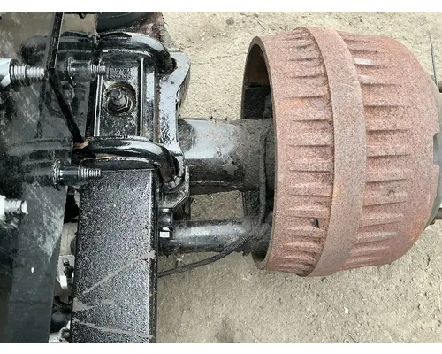 PETERBILT Air Trac Cutoff Tandem Axle