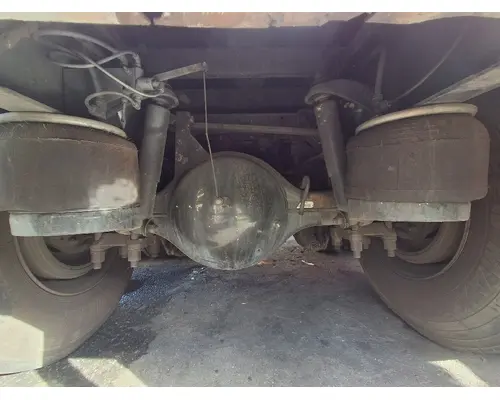 PETERBILT Air Trac Cutoff Tandem Axle