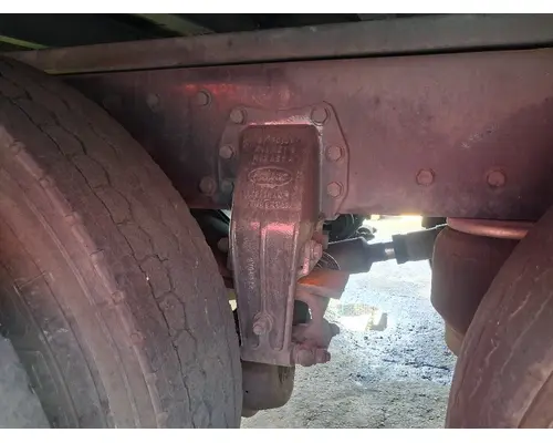 PETERBILT Air Trac Cutoff Tandem Axle