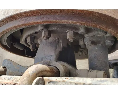 PETERBILT Air Trac Cutoff Tandem Axle