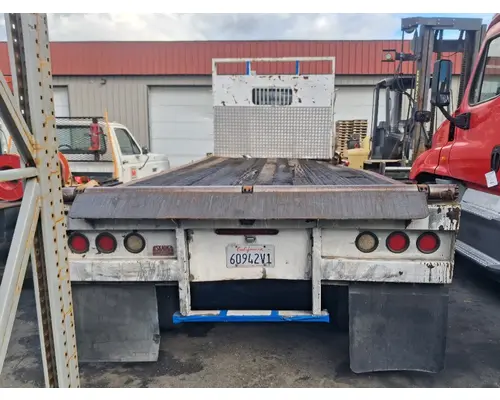 PETERBILT Air Trac Tandem Cutoffs