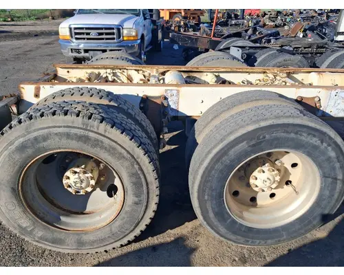 PETERBILT Air Trac Tandem Cutoffs