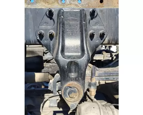 PETERBILT LOW AIR LEAF Cutoff Tandem Axle