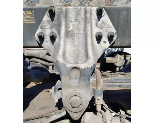 PETERBILT LOW AIR LEAF Cutoff Tandem Axle
