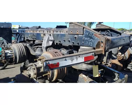 PETERBILT LOW AIR LEAF Cutoff Tandem Axle