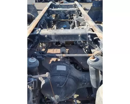 PETERBILT LOW AIR LEAF Cutoff Tandem Axle