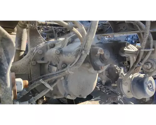 PETERBILT LOW AIR LEAF Cutoff Tandem Axle