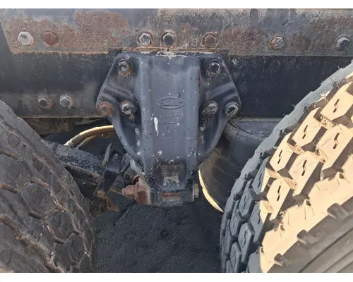 PETERBILT Low Air Leaf Cutoff Tandem Axle