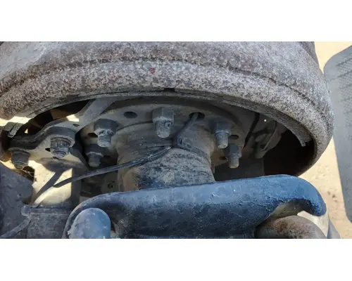 PETERBILT Low Air Leaf Cutoff Tandem Axle