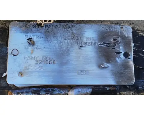 PETERBILT Low Air Leaf Cutoff Tandem Axle