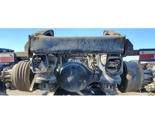PETERBILT Low Air Leaf Cutoff Tandem Axle