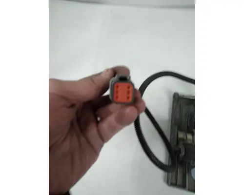 PETERBILT MISC ACCELERATOR PARTS