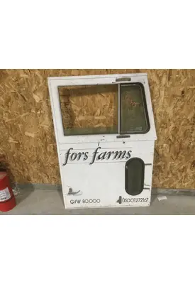 PETERBILT MISC DOOR-FRONT