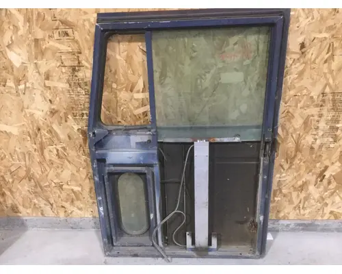PETERBILT MISC DOOR-FRONT