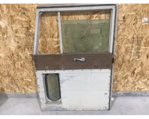 PETERBILT MISC DOOR-FRONT