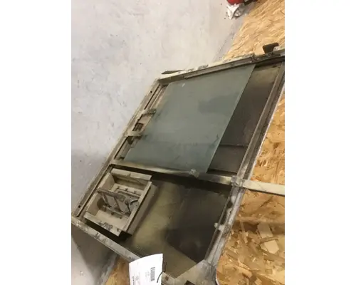 PETERBILT MISC DOOR-FRONT