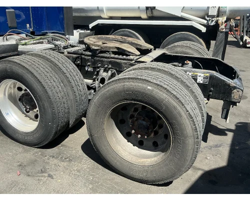 PETERBILT New Low Air Leaf Tandem Cutoffs