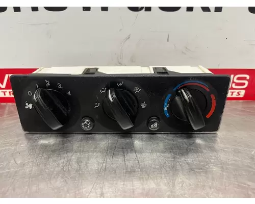 Climate Control Panel Ac Controller Q21-6012 Cab HVAC Tempeatue Contol Panel With 3 Knobs 2 Peterbilt Q21 1221731