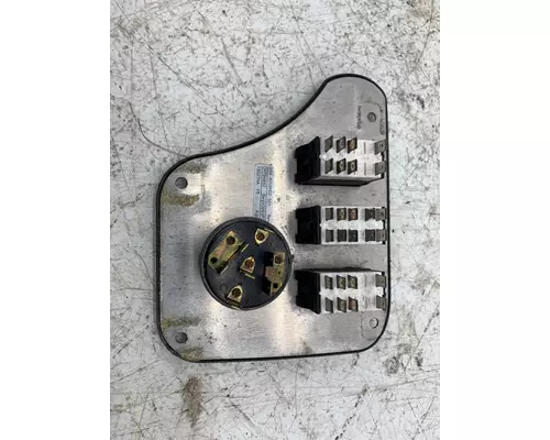 PETERBILT S64-6096M02-501 Switch Panel