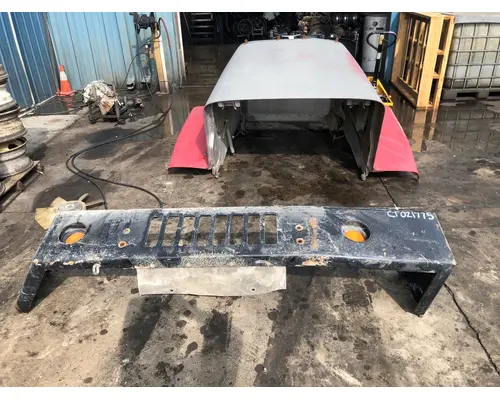 PETERBILT YT 30 Bumper Assembly, Front