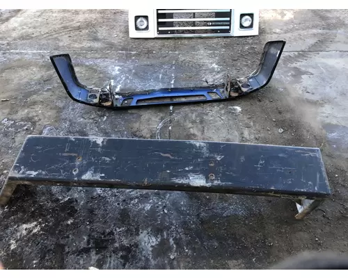 PETERBILT YT 30 Bumper Assembly, Front