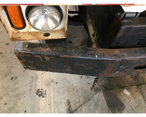 PETERBILT YT 30 Bumper Assembly, Front