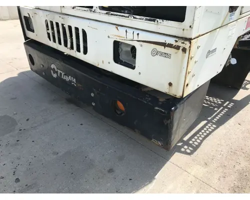 PETERBILT YT 30 Bumper Assembly, Front