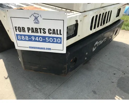 PETERBILT YT 30 Bumper Assembly, Front