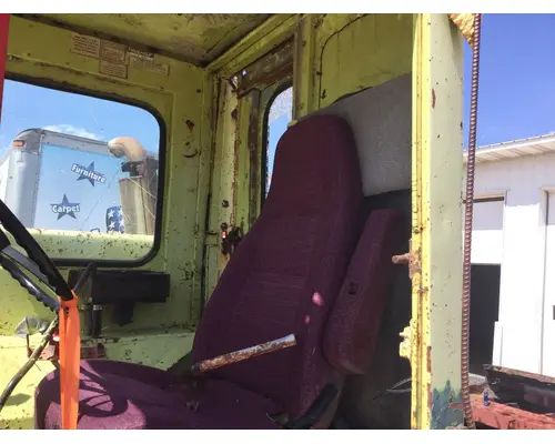 PETERBILT YT 30 Cab Assembly