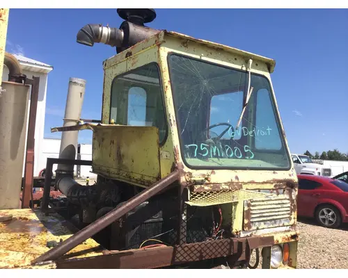 PETERBILT YT 30 Cab Assembly