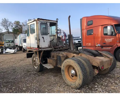 PETERBILT YT 30 Cab Assembly
