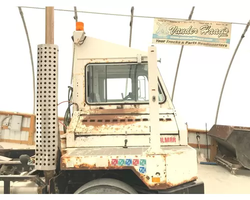 PETERBILT YT 30 Cab Assembly