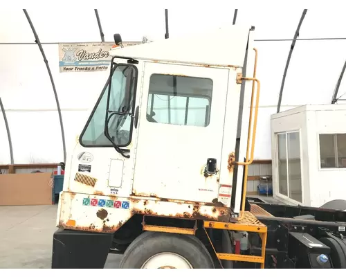 PETERBILT YT 30 Cab Assembly