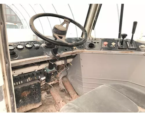PETERBILT YT 30 Cab Assembly