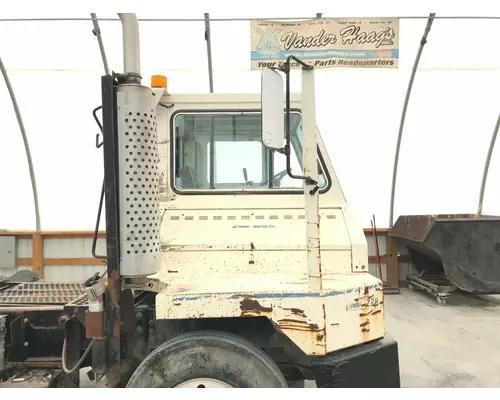 PETERBILT YT 30 Cab Assembly