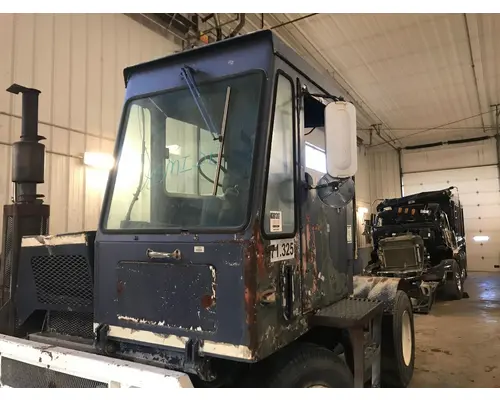 PETERBILT YT 30 Cab Assembly