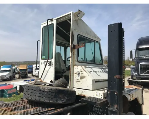 PETERBILT YT 30 Cab Assembly