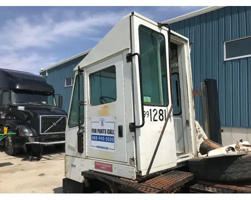 PETERBILT YT 30 Cab Assembly
