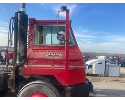 PETERBILT YT 30 Cab Assembly