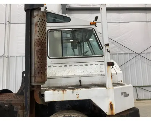 PETERBILT YT 30 Cab Assembly
