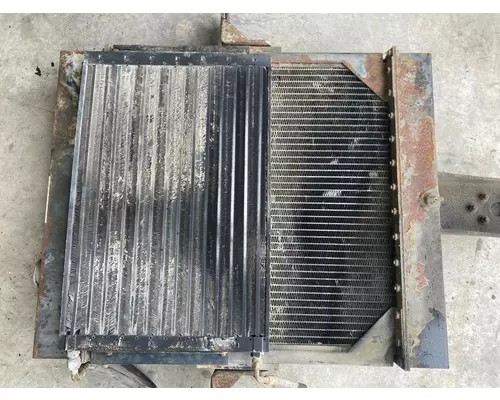PETERBILT YT 30 Cooling Assembly. (Rad., Cond., ATAAC)