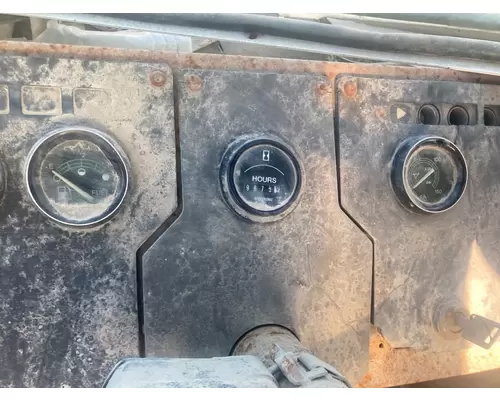 PETERBILT YT 30 Dash Assembly