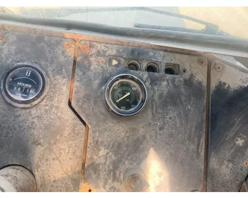 PETERBILT YT 30 Dash Assembly