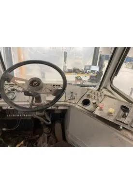 PETERBILT YT 30 Dash Assembly