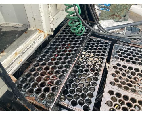 PETERBILT YT 30 Deckplate