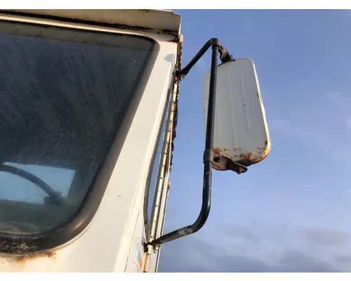PETERBILT YT 30 Door Mirror