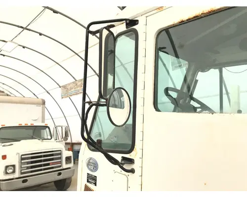 PETERBILT YT 30 Door Mirror