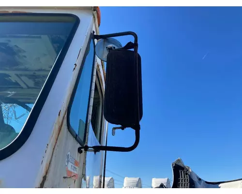 PETERBILT YT 30 Door Mirror