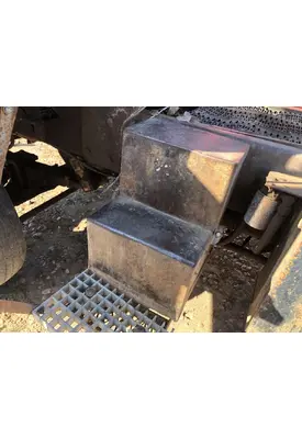 PETERBILT YT 30 Engine Brackets, Misc.