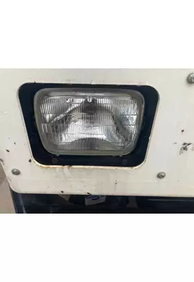 PETERBILT YT 30 Headlamp Assembly